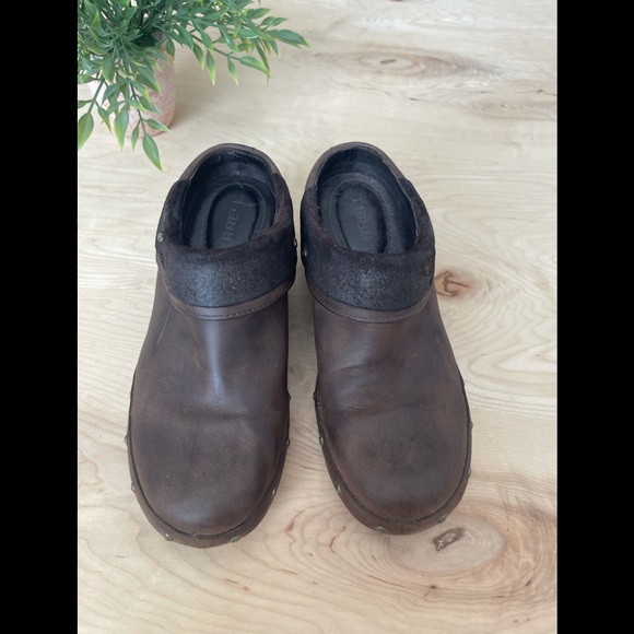 Merrell slip on brown suede leather clogs - Picture 2 of 9